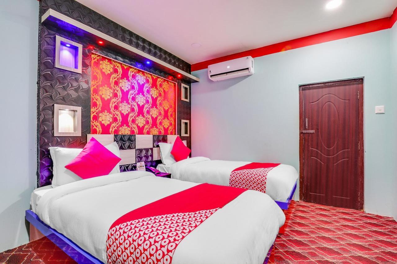 Oyo 597 Royal Adventure Bardiya Resort Exterior photo