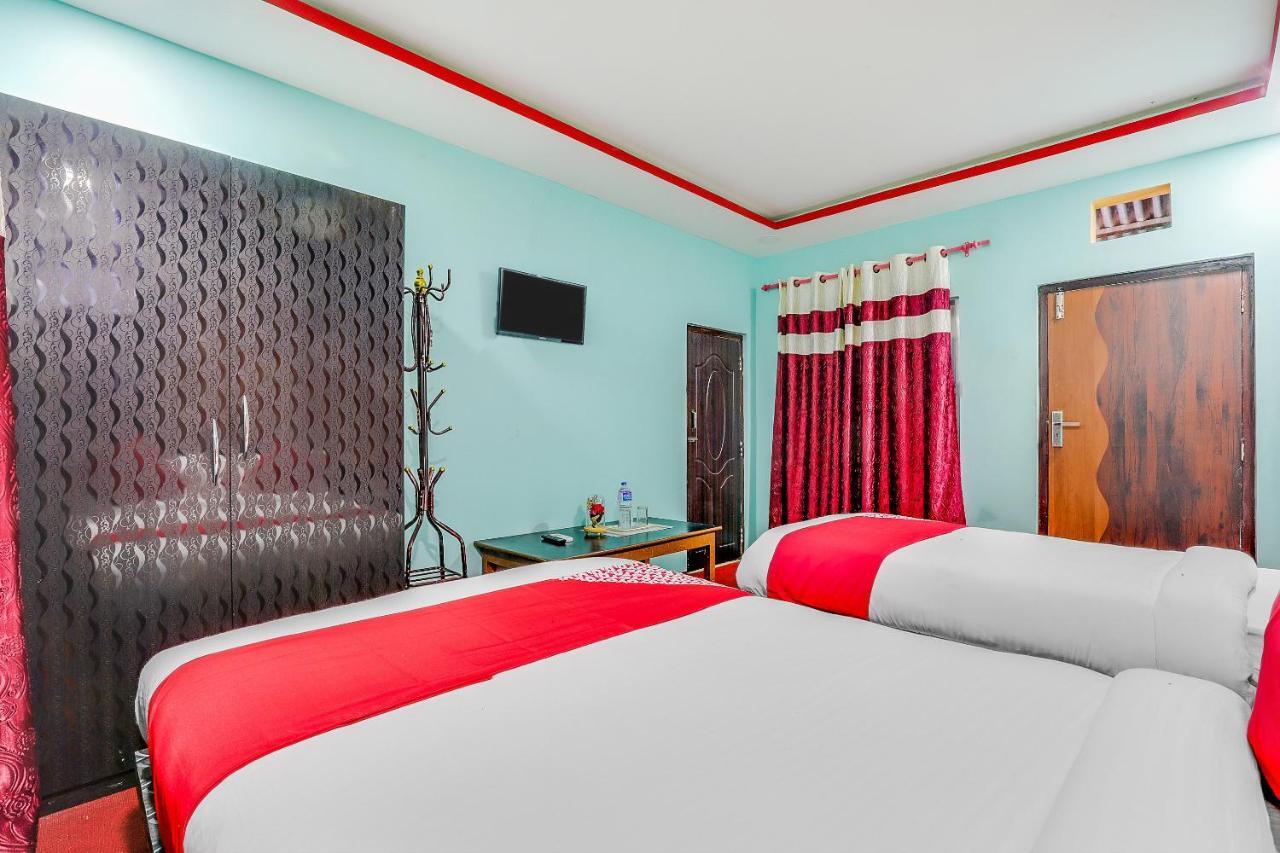 Oyo 597 Royal Adventure Bardiya Resort Exterior photo